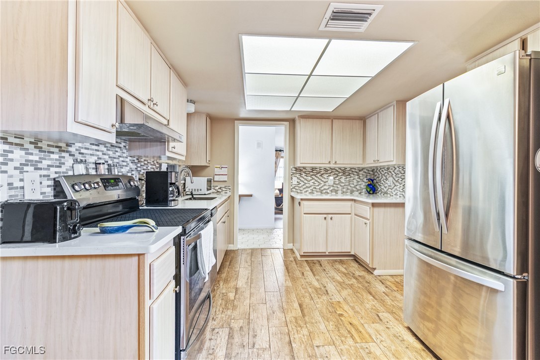 5549 Boynton Lane