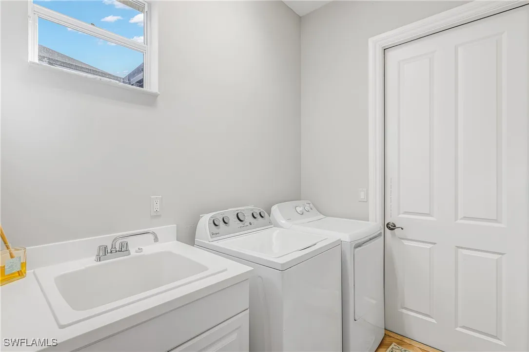 Estero, Florida 33928, United States, 3 Bedrooms Bedrooms, ,3 BathroomsBathrooms,Residential,Active,249539