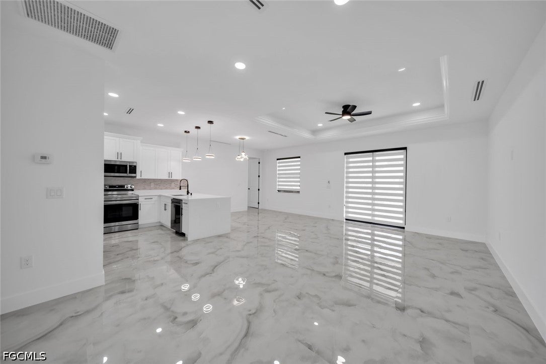 325 Leruth Avenue