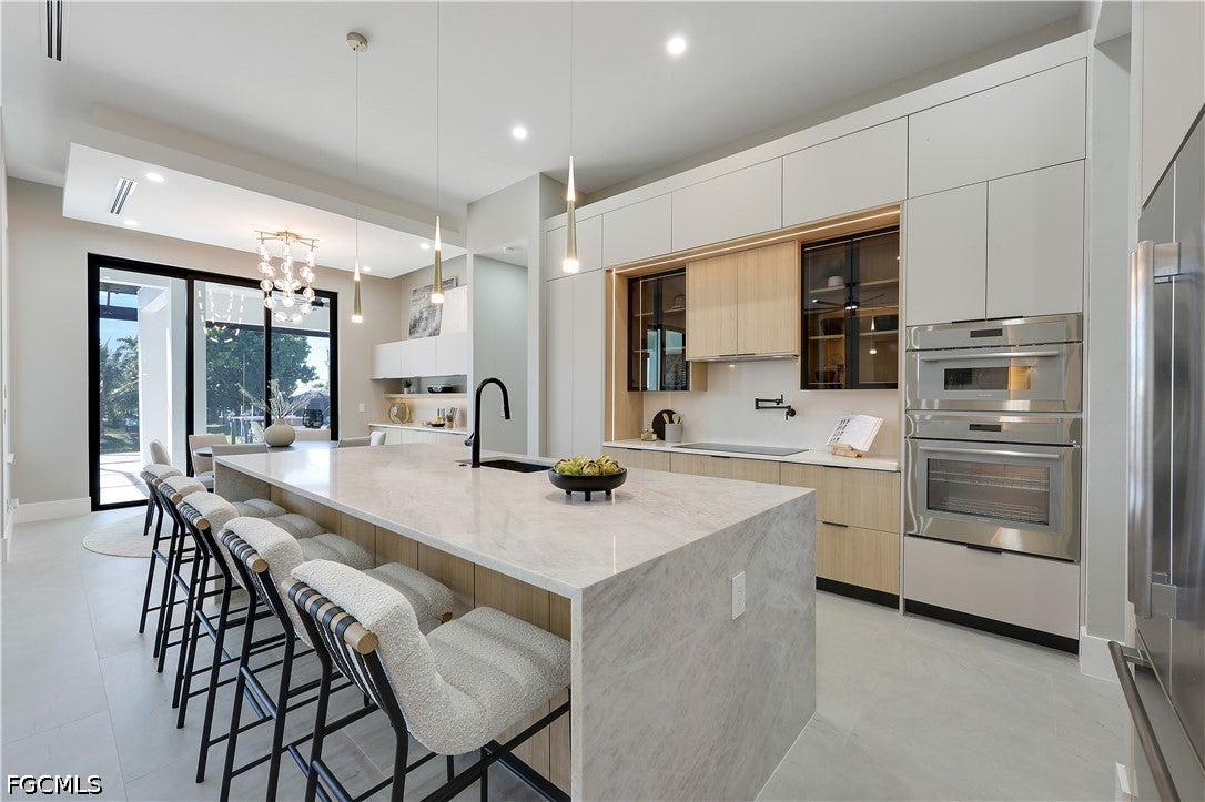5230 Tamiami Court