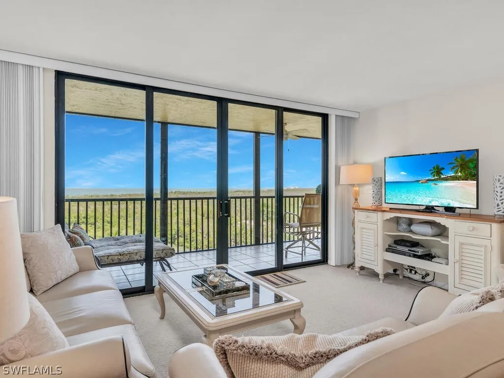 Naples, Florida 34108, United States, 2 Bedrooms Bedrooms, ,2 BathroomsBathrooms,Residential,Active,141805