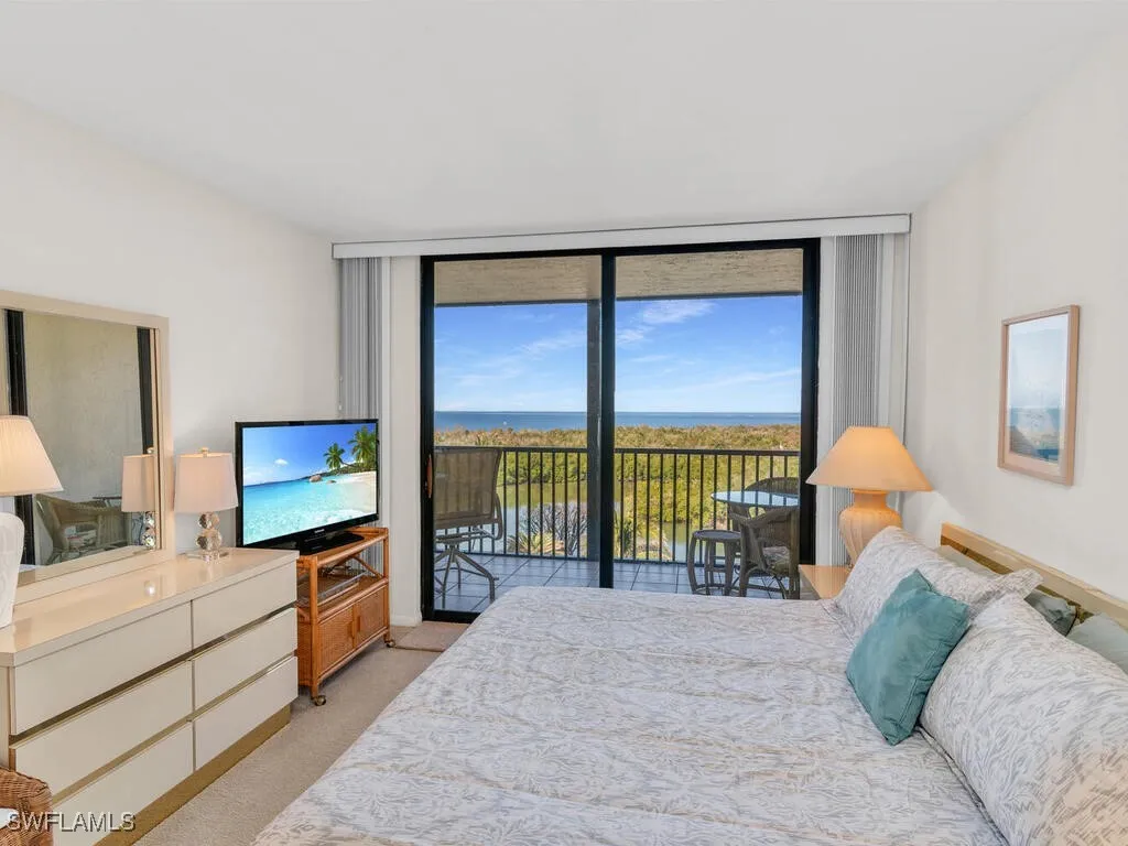 Naples, Florida 34108, United States, 2 Bedrooms Bedrooms, ,2 BathroomsBathrooms,Residential,Active,141805