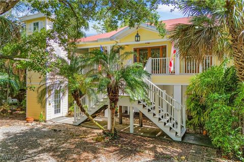 2779 Becca Avenue Naples FL 34112
