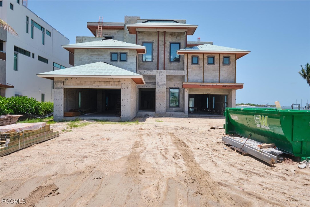 938 San Carlos Drive