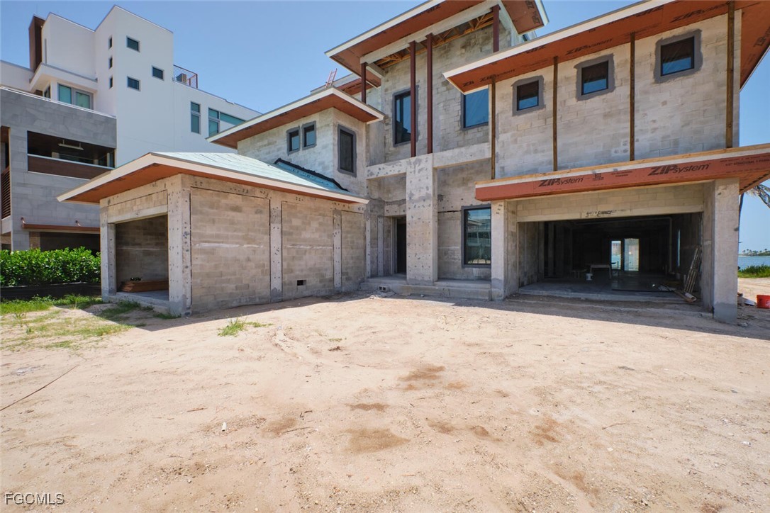 938 San Carlos Drive