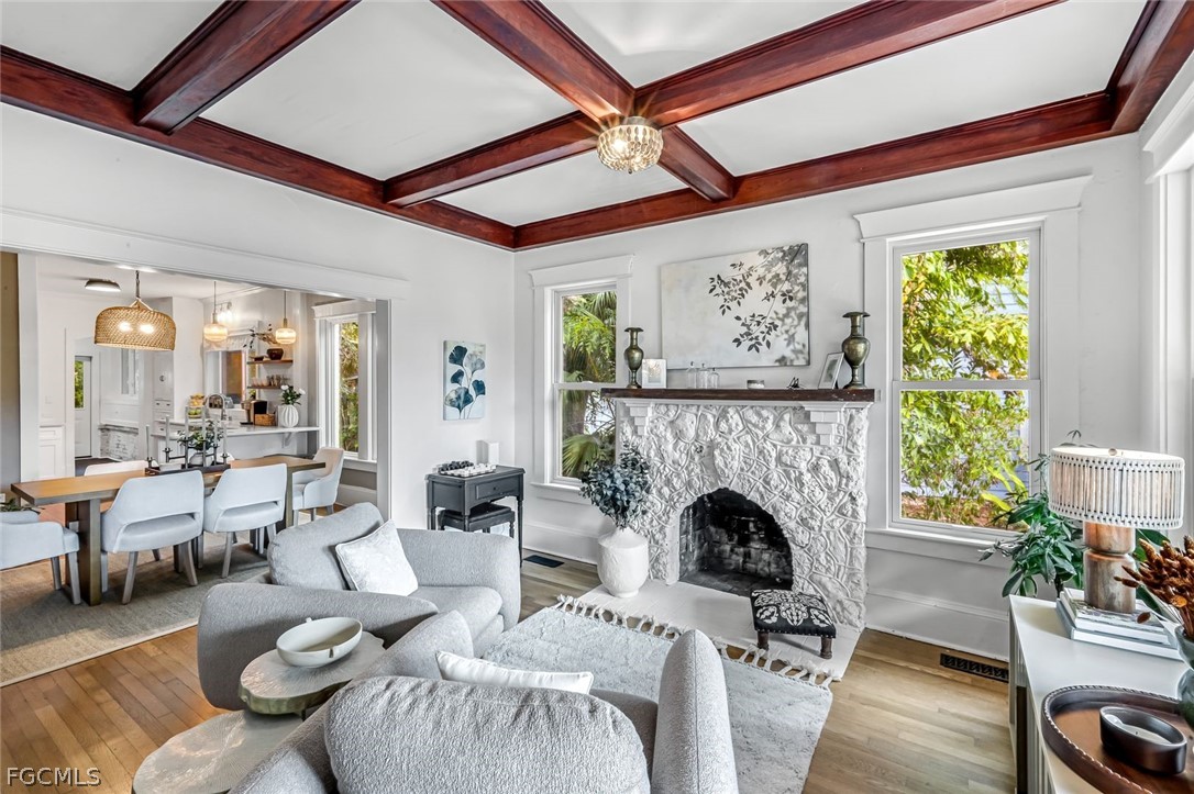 1473 Barcelona Avenue