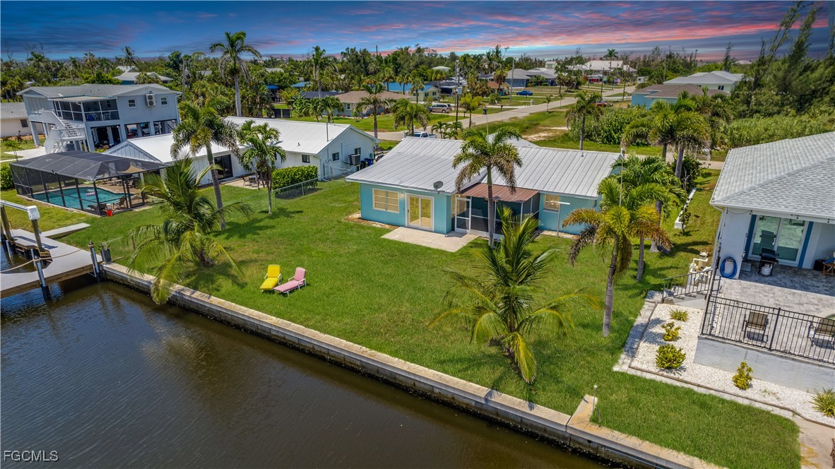 2708 Mangrove Street