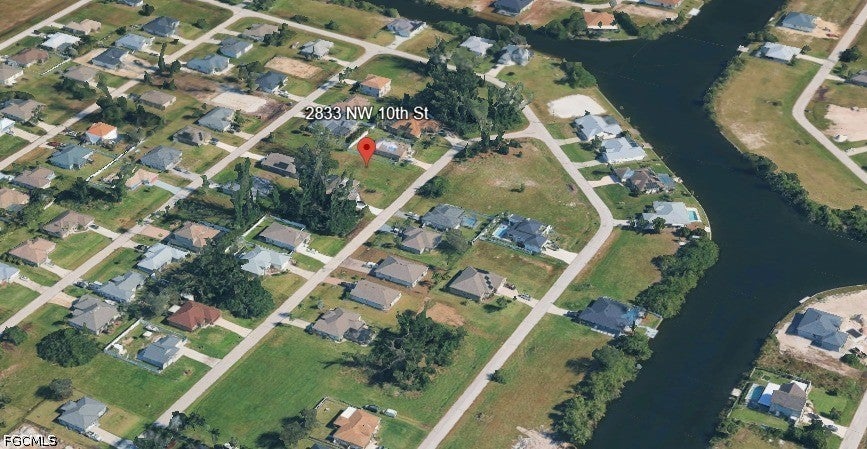 2833 NW 10th Street