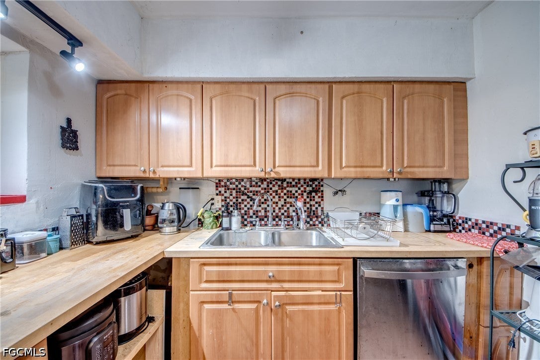101 Powell Creek Circle