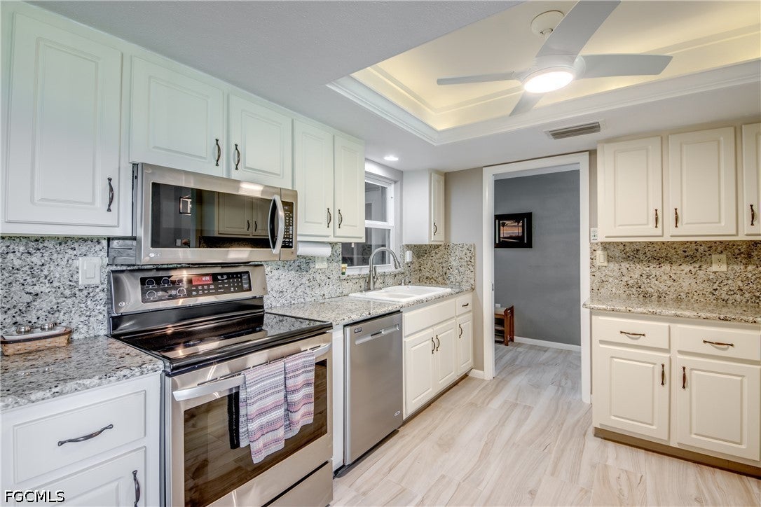 5574 Hamlet Lane