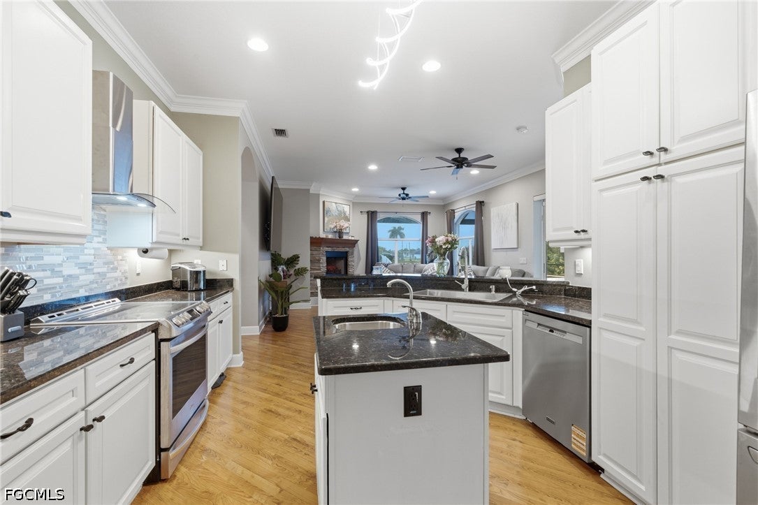 1005 NW 3rd Place