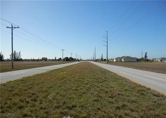 1002 Santa Barbara Boulevard N