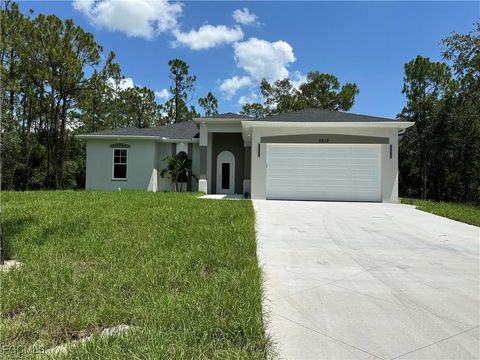 2812 53rd Street SW Lehigh Acres FL 33976