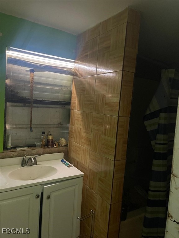 850 S Live Oak Street