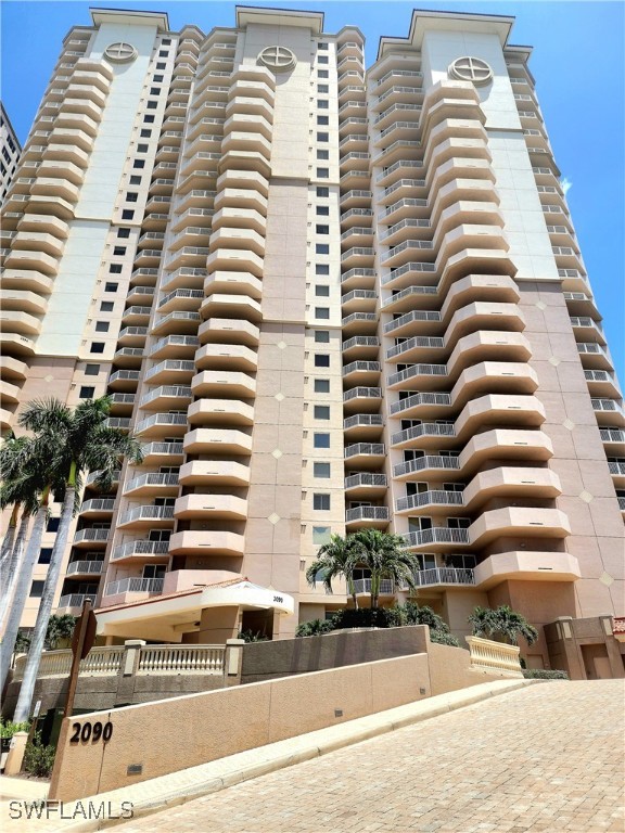 2090 W 1st Street J410