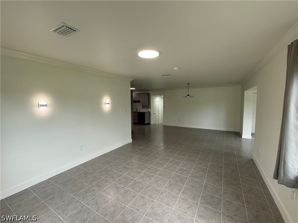 701 107th Avenue N - Photo 4