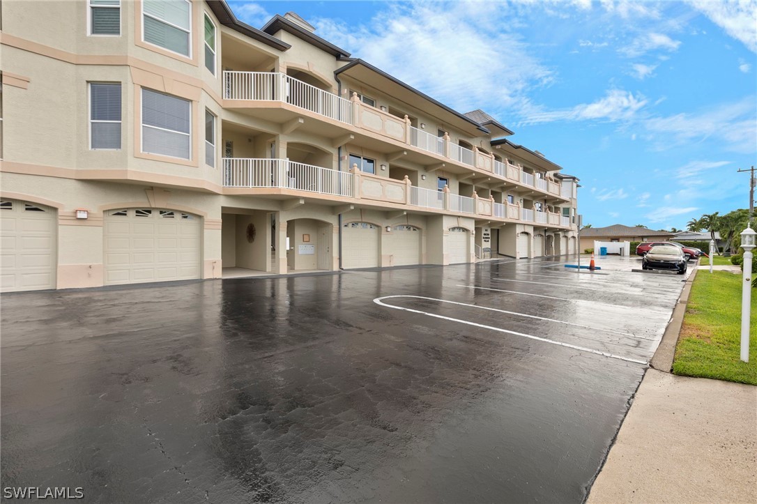 1613 Orchid Boulevard 201