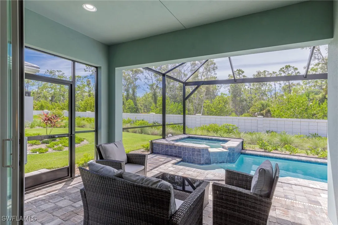 Naples, Florida 34112, United States, 2 Bedrooms Bedrooms, ,2 BathroomsBathrooms,Residential,Active,205552