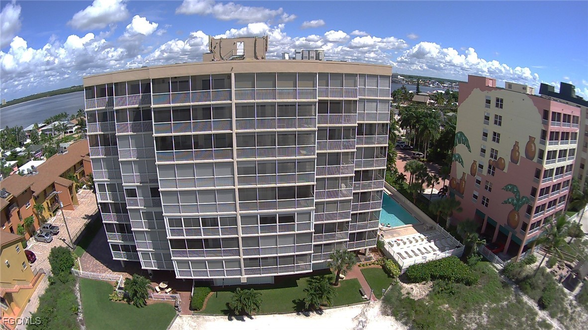 500 Estero Boulevard 195