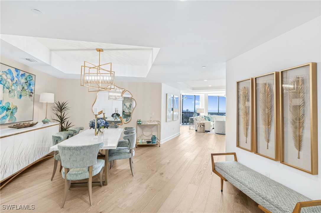 4142 Bay Beach Lane 904