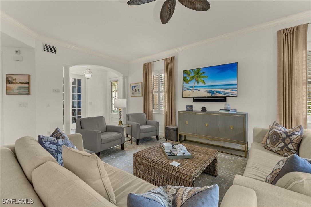2850 TIBURON Boulevard E 101