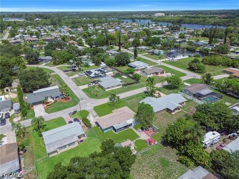 Tiny photo for 2202 Parkview Drive, Fort Myers, FL 33905 (MLS # 2026030771)