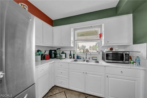 Tiny photo for 2202 Parkview Drive, Fort Myers, FL 33905 (MLS # 2026030771)