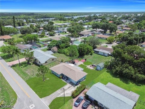 Tiny photo for 2202 Parkview Drive, Fort Myers, FL 33905 (MLS # 2026030771)