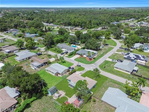 Tiny photo for 2202 Parkview Drive, Fort Myers, FL 33905 (MLS # 2026030771)