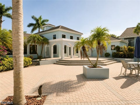 Tiny photo for 13625 Eagle Ridge Drive #334, Fort Myers, FL 33912 (MLS # 2026031258)