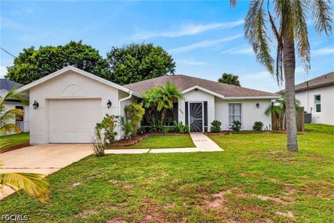 Photo of 2940 Dunbar Avenue, Fort Myers, FL 33916 (MLS # 2026039256)