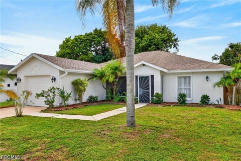 Tiny photo for 2940 Dunbar Avenue, Fort Myers, FL 33916 (MLS # 2026039256)