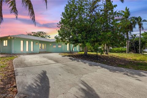 3461 Lakeview Drive Naples FL 34112