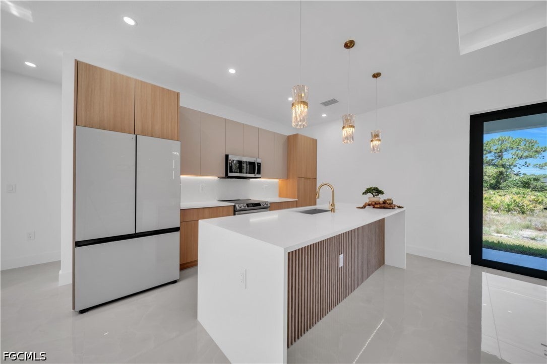 1907 W 14th Street