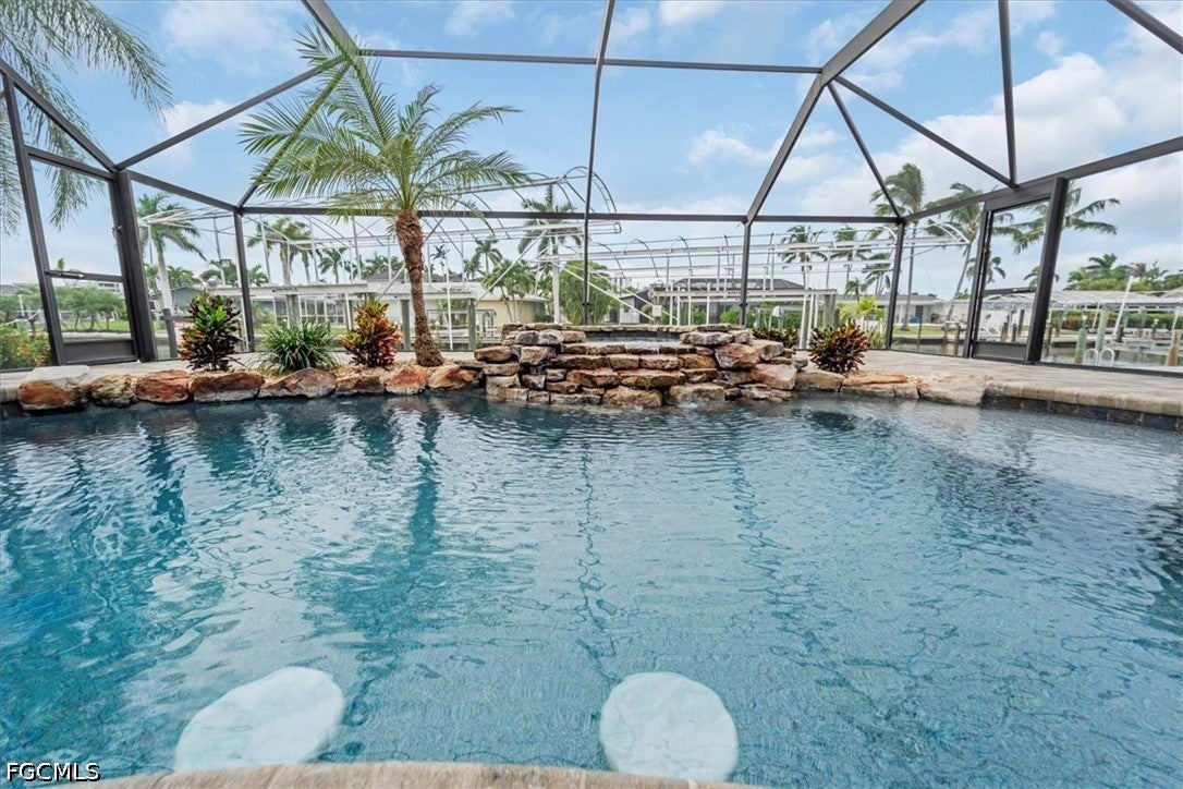 22 Palmview Boulevard