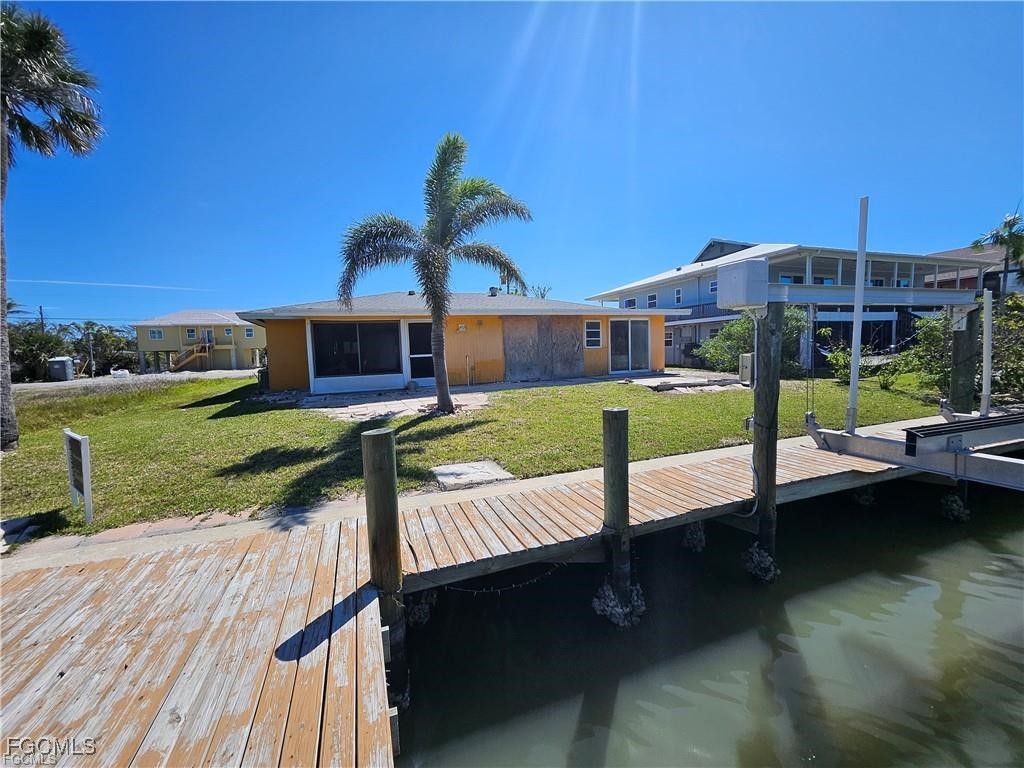 175 Tropical Shores Way 177