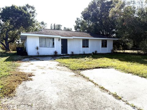 18 Roanoke Drive Fort Myers FL 33905