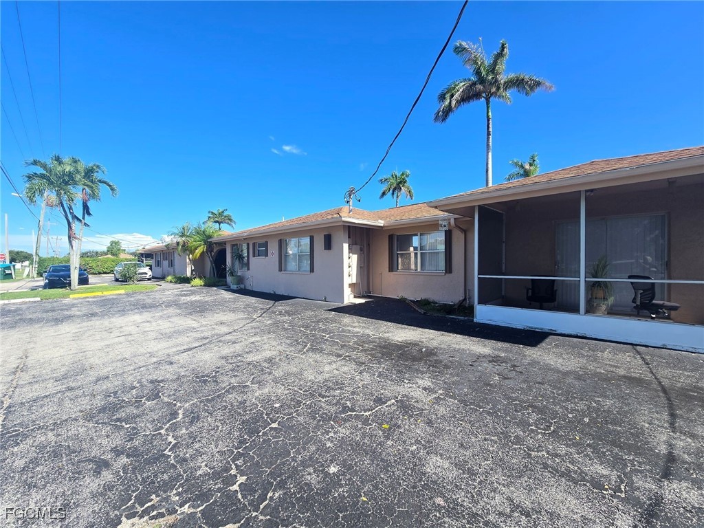 1215-1221 SE 46th Lane