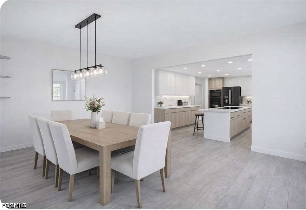 Fort Myers, Florida, 33908, United States, 5 Bedrooms Bedrooms, ,5 BathroomsBathrooms,Residential,Active,2020771