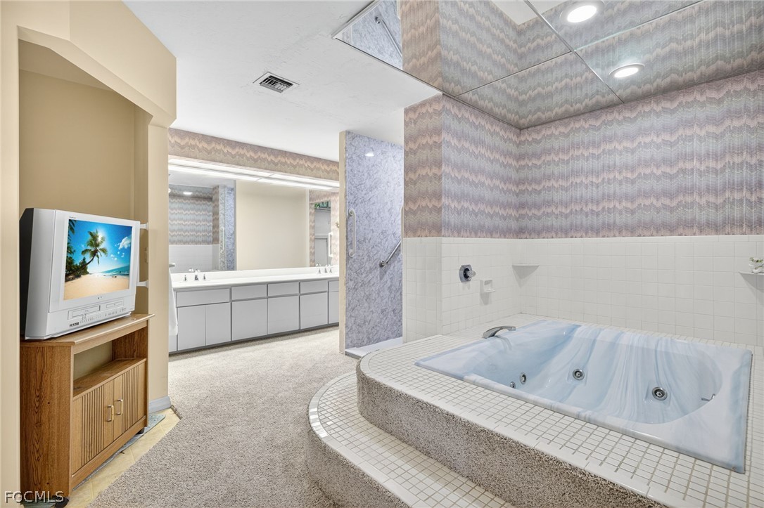 Fort Myers, Florida, 33908, United States, 5 Bedrooms Bedrooms, ,5 BathroomsBathrooms,Residential,Active,2020771