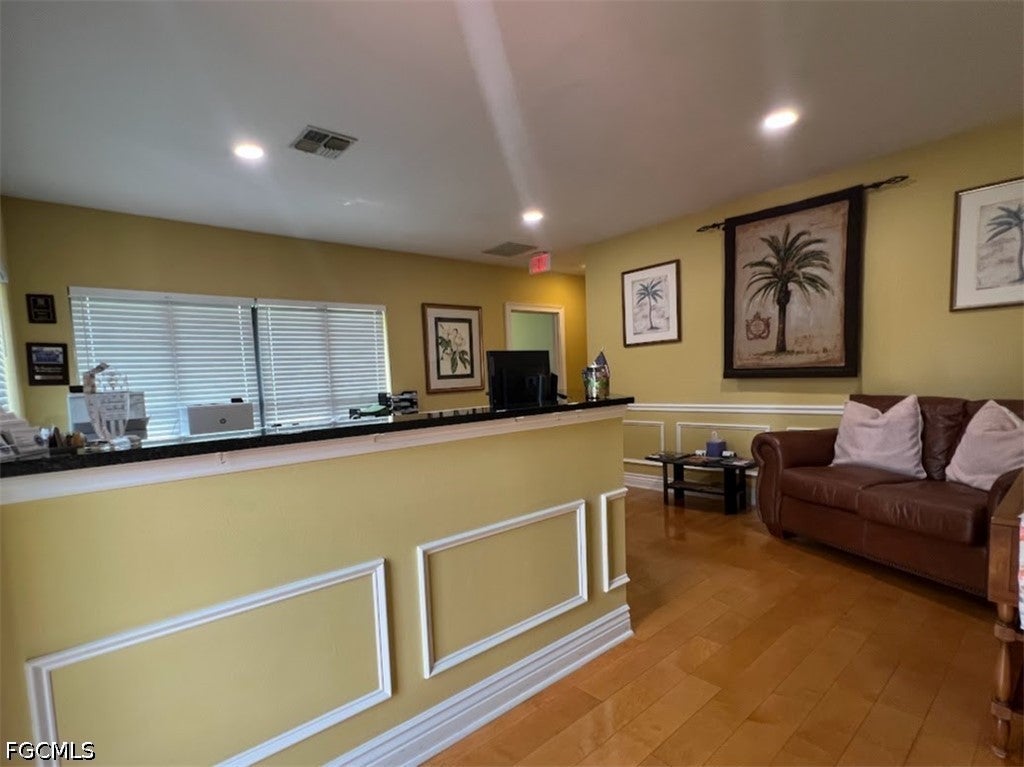 12611/613 New Brittany Boulevard
