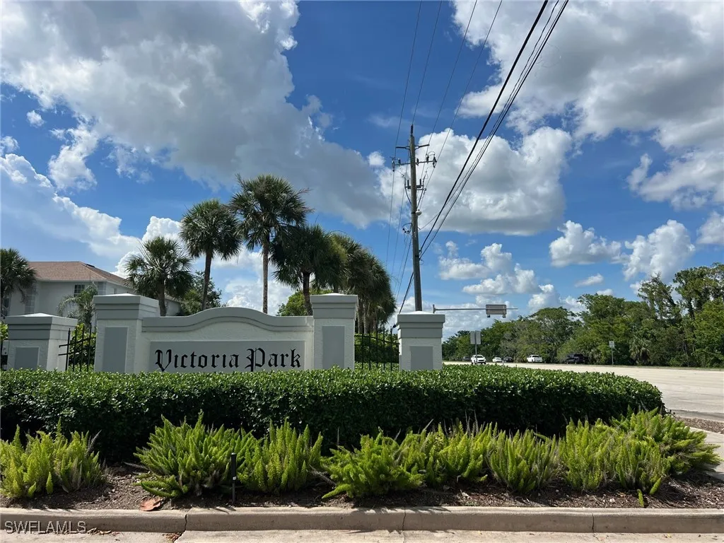 Naples, Florida 34109, United States, 3 Bedrooms Bedrooms, ,2 BathroomsBathrooms,Residential,Pending,213156