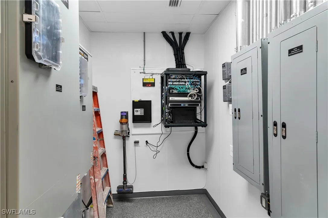 Fort Myers, Florida, 33908, United States, ,Commercial,Active,1995235