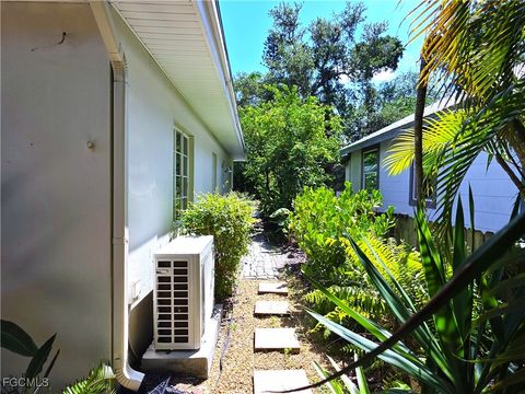 Tiny photo for 1534 Avalon Place, Fort Myers, FL 33901 (MLS # 2025017301)