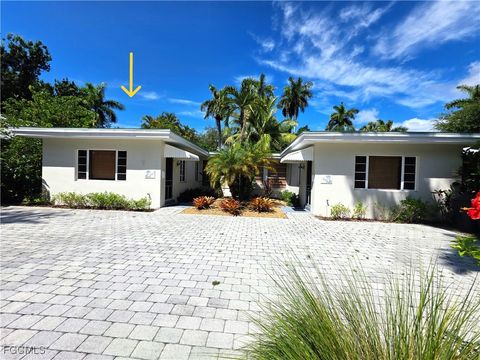 Photo of 1534 Avalon Place, Fort Myers, FL 33901 (MLS # 2025017301) Photo of 1534 Avalon Place, Fort Myers, FL 33901 (MLS # 2025017301)
