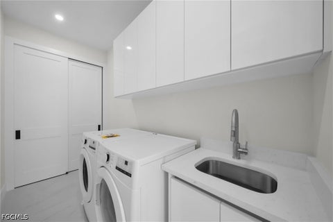 Tiny photo for 908 NE 11th Avenue, Cape Coral, FL 33909 (MLS # 2026036661)