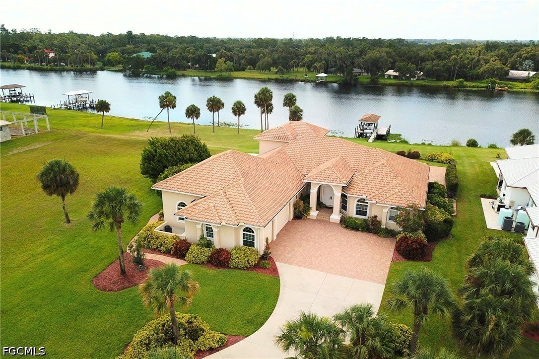 2504 Caloosa Shores Dr, Labelle, FL, 33935, USA, 3 Bedrooms Bedrooms, ,2 BathroomsBathrooms,Residential,Active,2504 Caloosa Shores Dr,2026018613