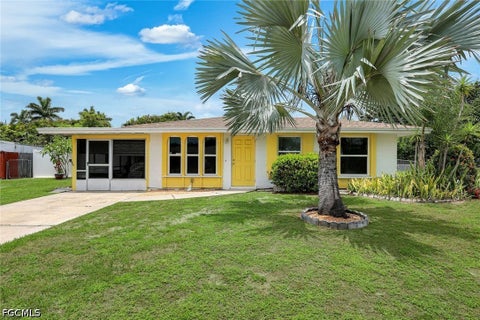 Photo of 11330 Linda Loma Drive, Fort Myers, FL 33908 (MLS # 2026030848)