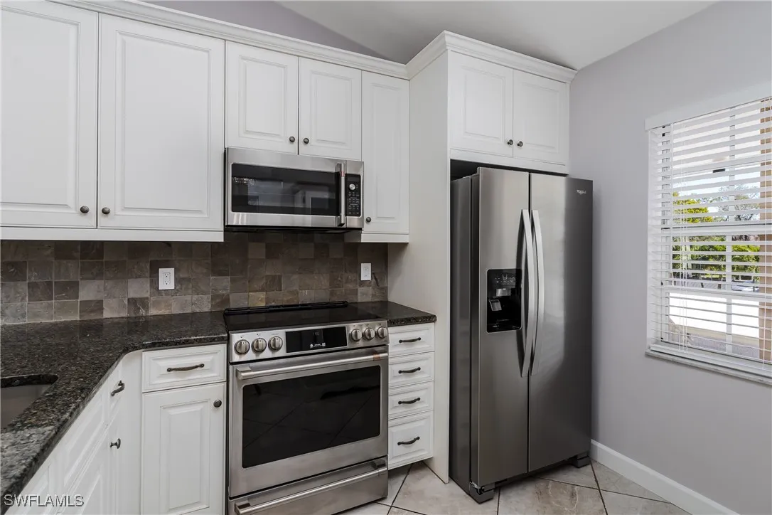 Naples, Florida 34112, United States, 2 Bedrooms Bedrooms, ,2 BathroomsBathrooms,Residential,Active,179584