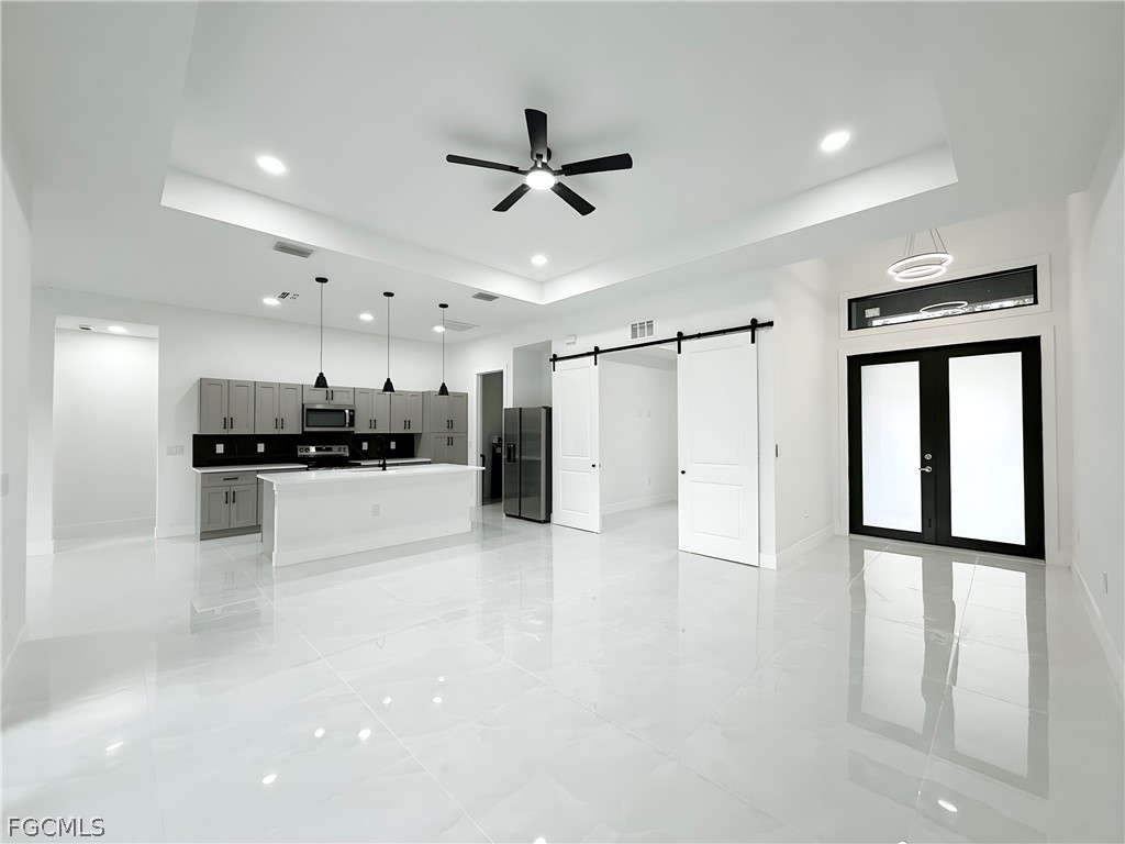 1402 Columbus Avenue